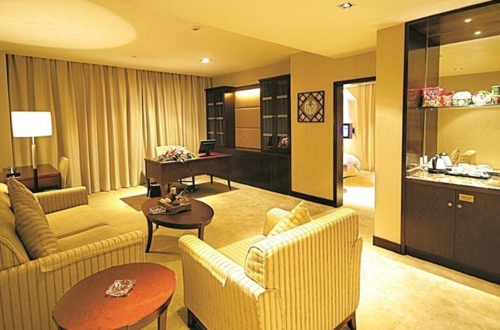 Yinxuan Hotel Shenzhen Longhua 外观 照片
